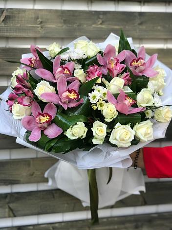 Букет цветов из: Розы и Хризантемы в Дыдымкине