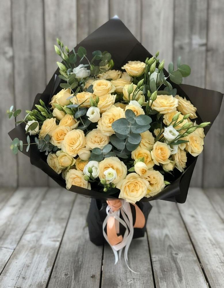 Букет цветов из: Розы и Лизиантусы в Дыдымкине