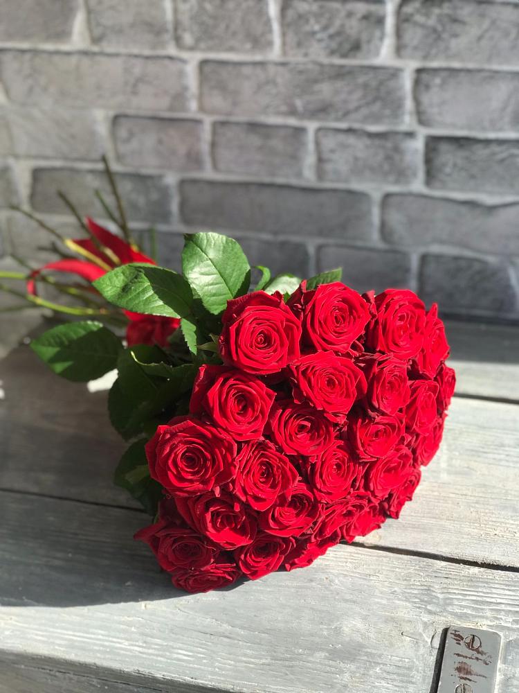 Букет Красные розы Фридом в Дыдымкине