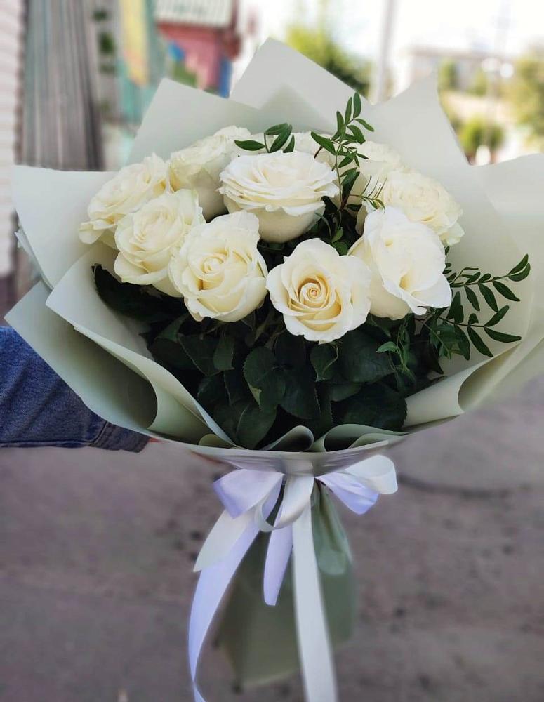 Букет Белые розы Проуд в Дыдымкине