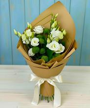 Букет цветов из:  Хризантемы и Лизиантусы #REPLACE_PRED# Дыдымкине