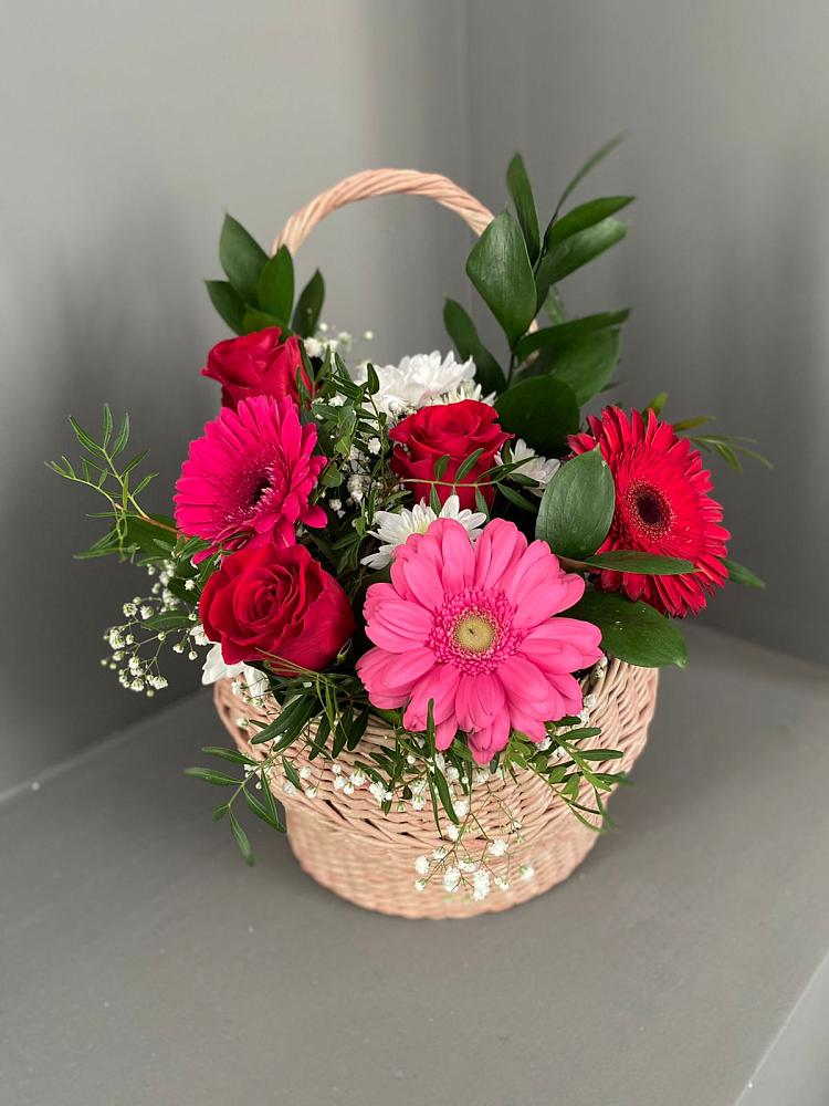Цветочная композиция из Розы, Хризантемы и Герберы в корзине в Дыдымкине
