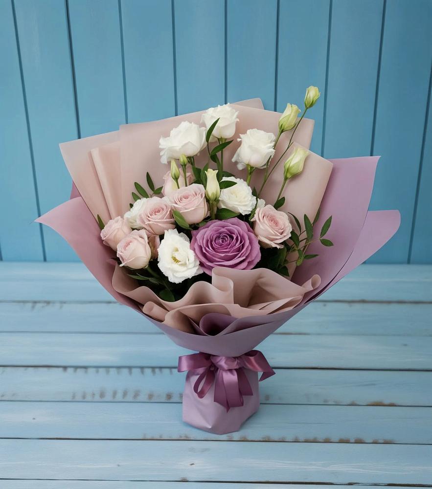 Букет цветов из: Розы и Лизиантусы в Дыдымкине